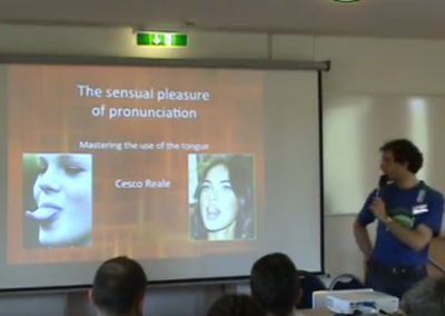 (English) The sensual pleasure of pronunciation: mastering the use of the tongue